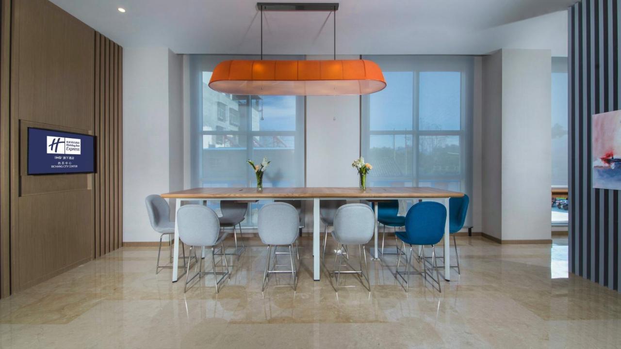 Holiday Inn Express - Xichang City Center By Ihg Buitenkant foto