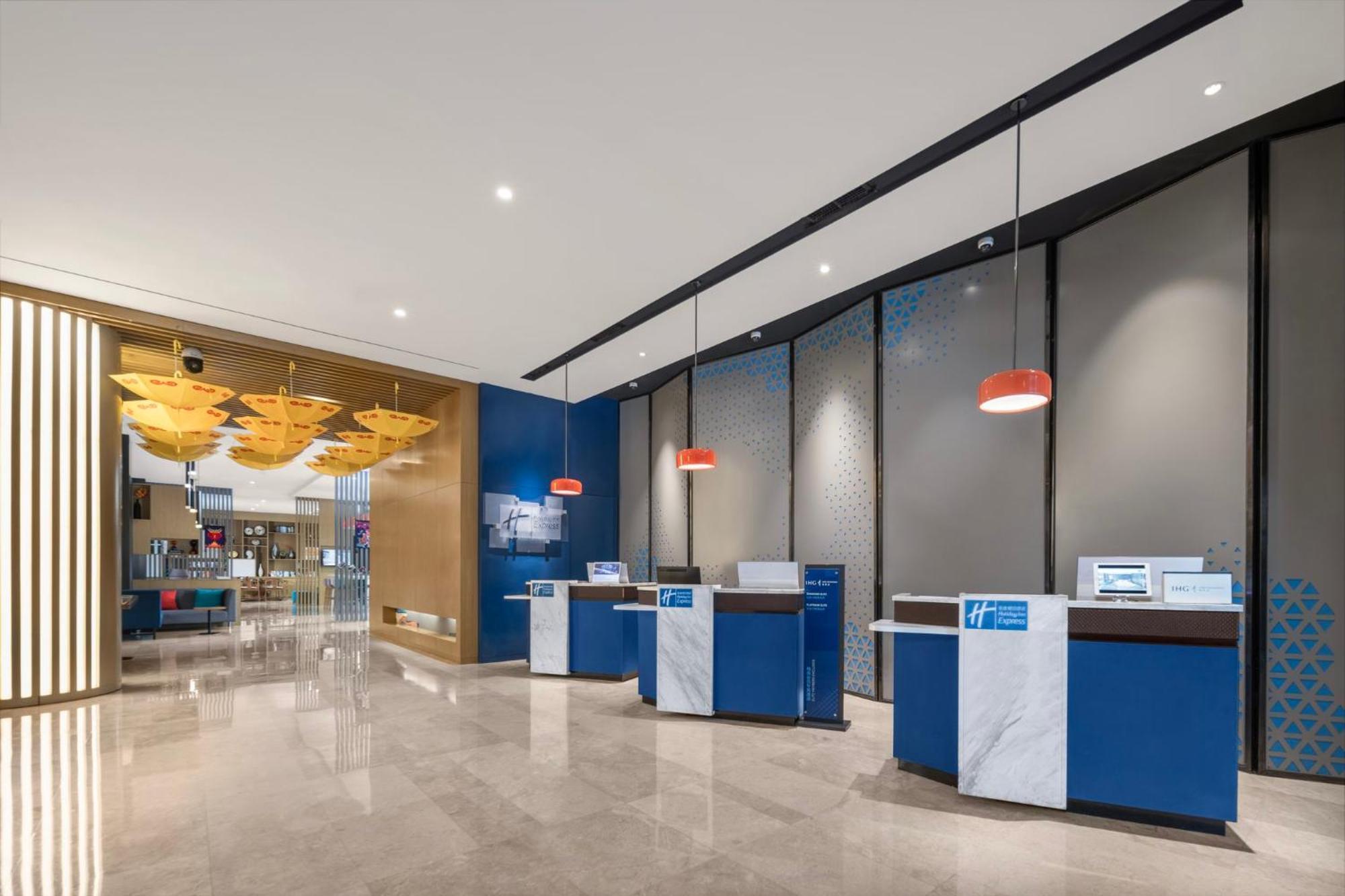 Holiday Inn Express - Xichang City Center By Ihg Buitenkant foto