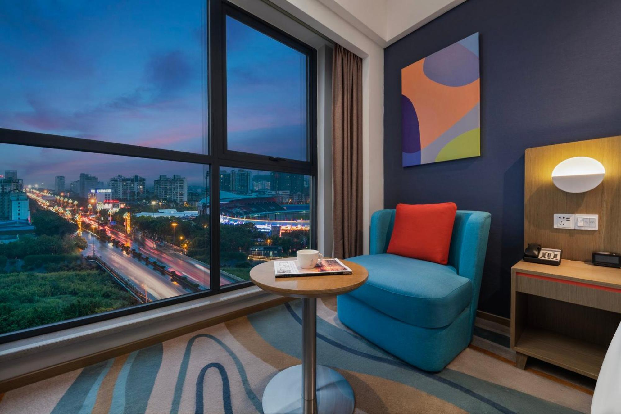 Holiday Inn Express - Xichang City Center By Ihg Buitenkant foto