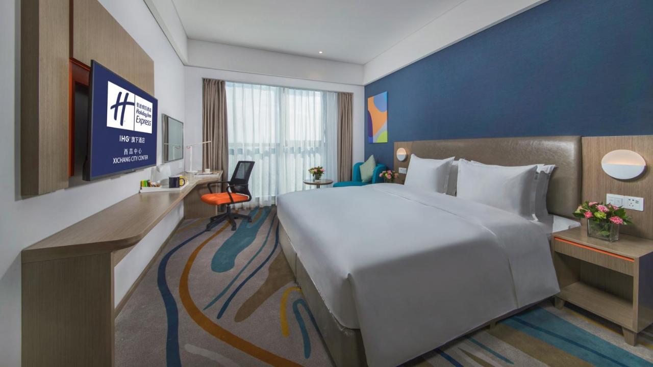 Holiday Inn Express - Xichang City Center By Ihg Buitenkant foto