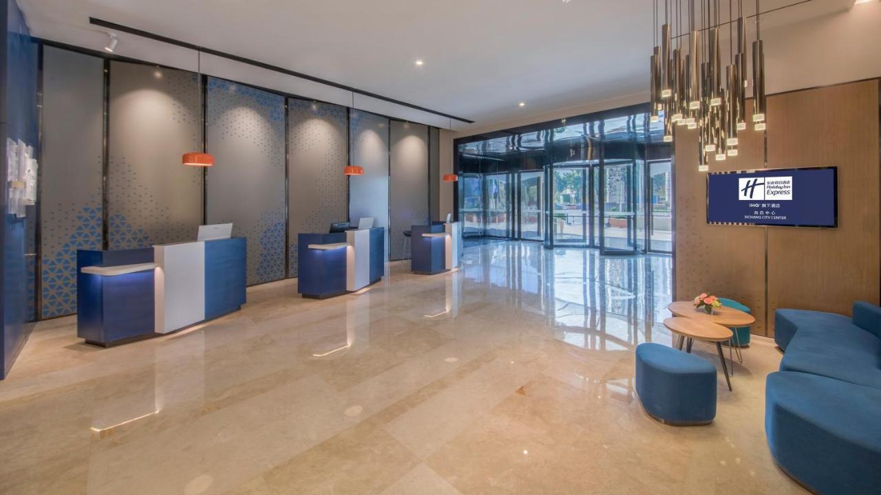 Holiday Inn Express - Xichang City Center By Ihg Buitenkant foto