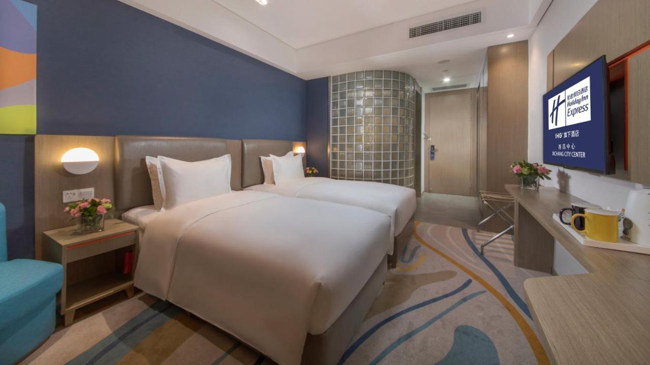 Holiday Inn Express - Xichang City Center By Ihg Buitenkant foto