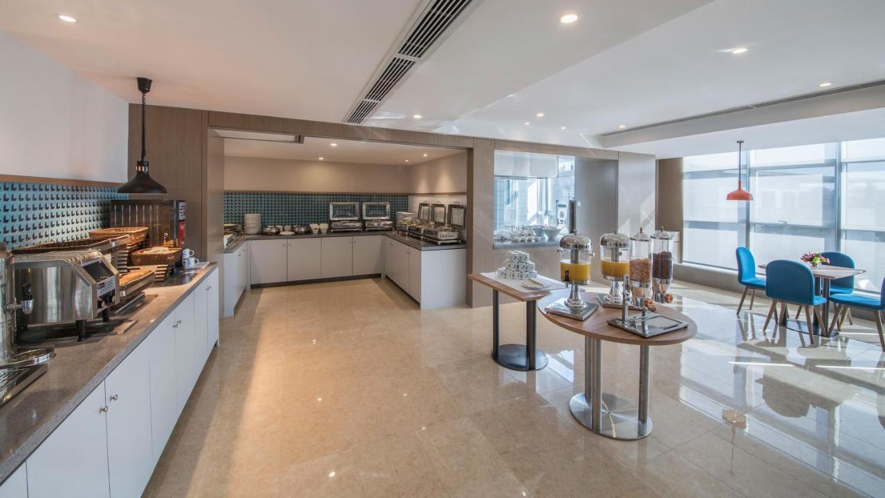 Holiday Inn Express - Xichang City Center By Ihg Buitenkant foto
