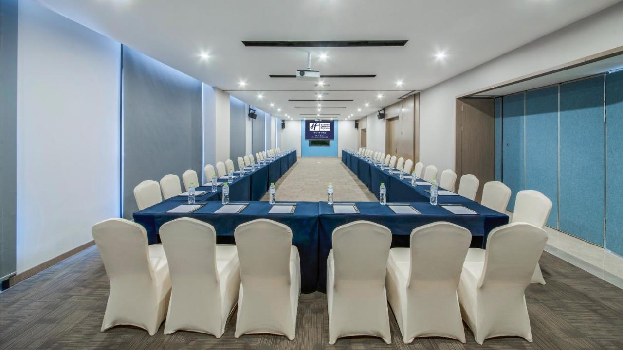 Holiday Inn Express - Xichang City Center By Ihg Buitenkant foto